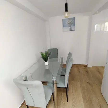 Habitación en casa particular Acogedora En Zona Tranquila *